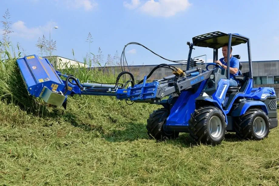 utovarivač multione 8.4 sa teleskopom i pogonom 4 x 4 - slika 7