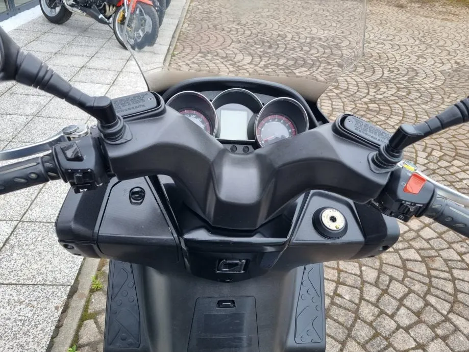 kymco downtown 300 abs, a2 kategorija, 2012 god. - slika 16