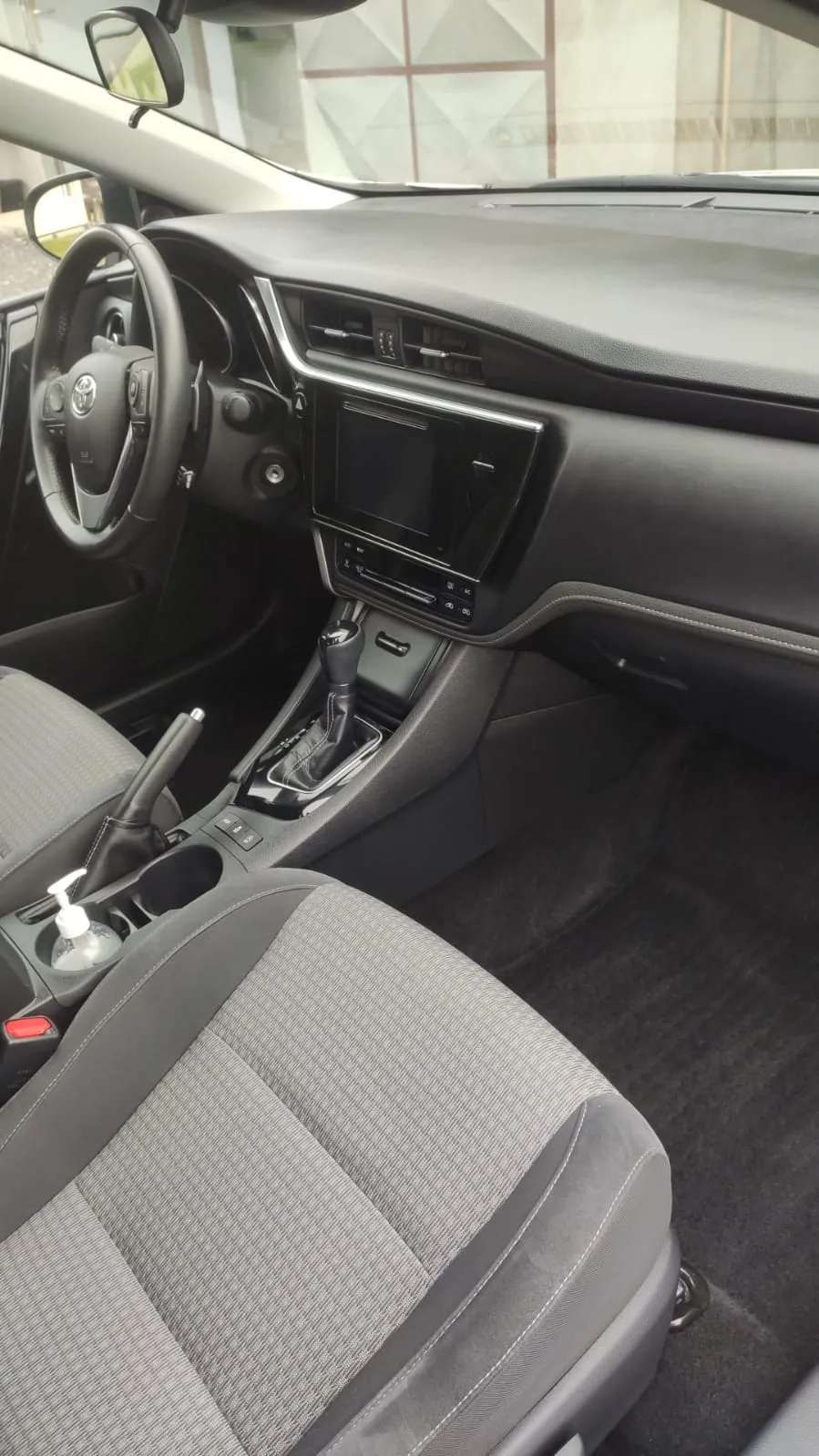 toyota auris 1,2 turbo black edition - slika 9