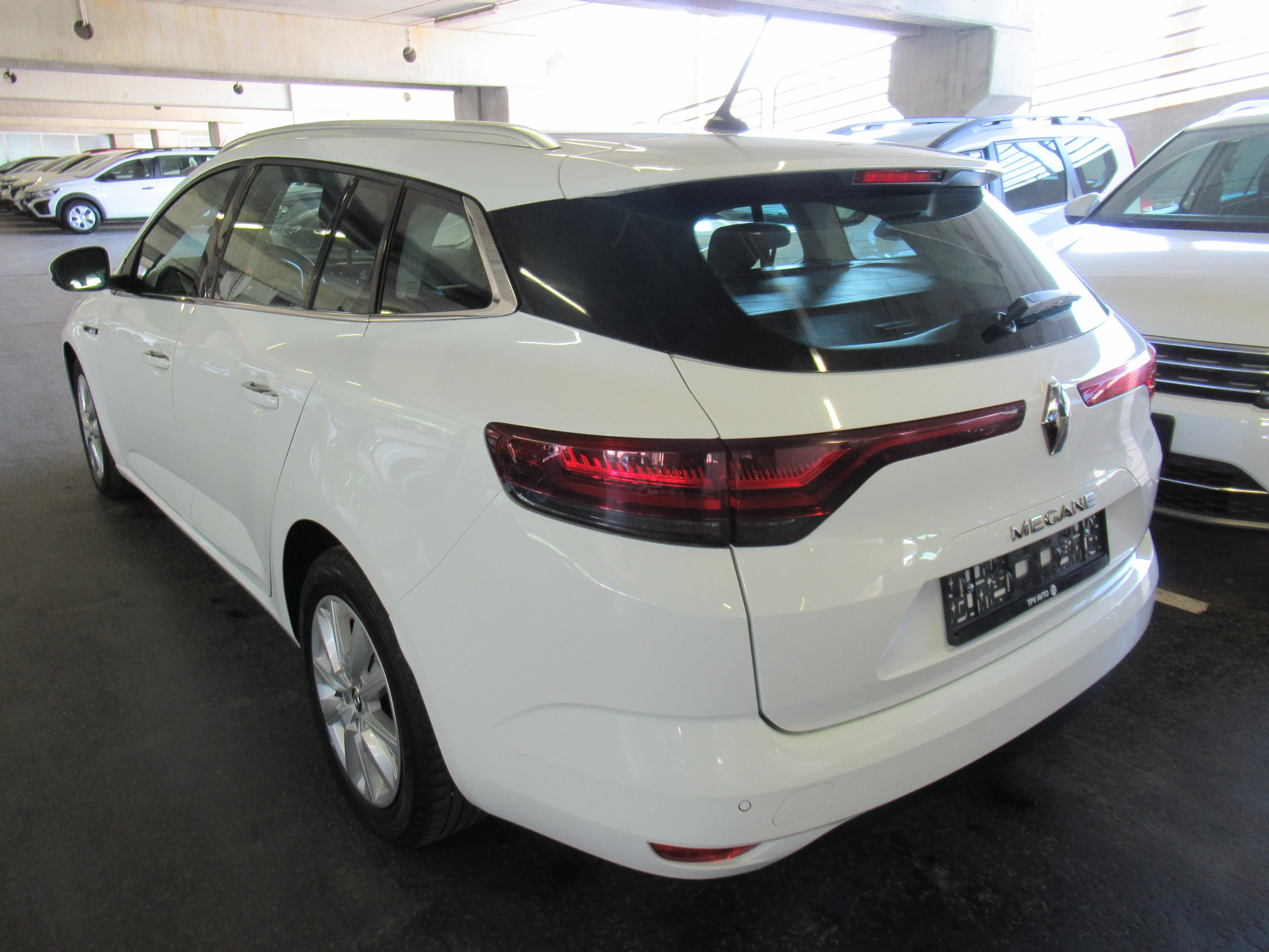 renault megane grandtour dci 115. full led. navi - slika 4