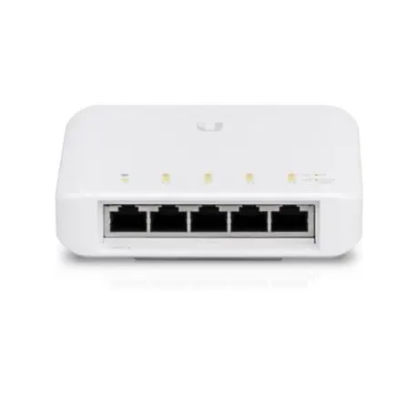 Ubqiutii Networks 5-Port L2 Gigabit Switch with PoE Support - Umag
