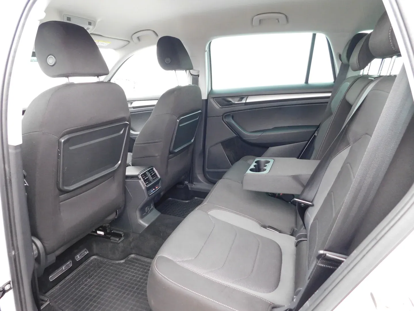 12933 škoda kodiaq business 2.0 tdi 4x4 - slika 10