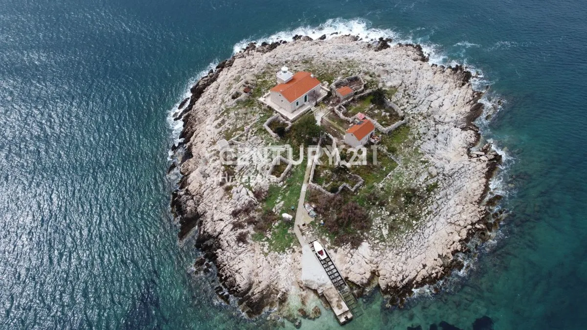 apartmanska kuća sa bazenom -vinišće-prodaja - slika 35