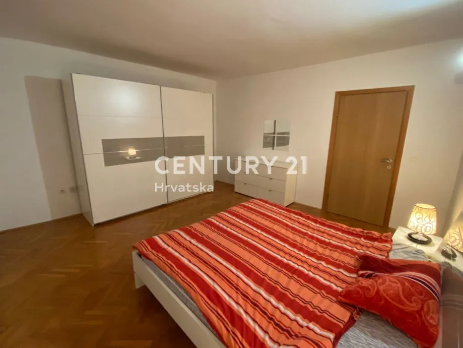sveti lovreč, perini, poreč – istra | dvojna katnica 290 m² + terasa, balkon, bazen | potpuno namještena | renovirana 2024. - slika 15