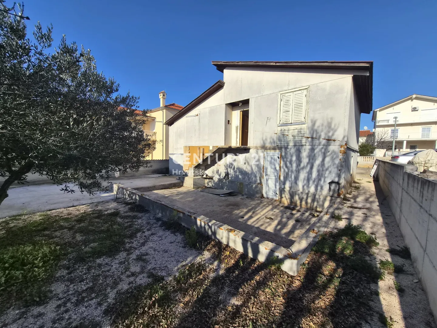 samostojeća kuća na mirnoj lokaciji – vodice, blizu plaže i centra - slika 5