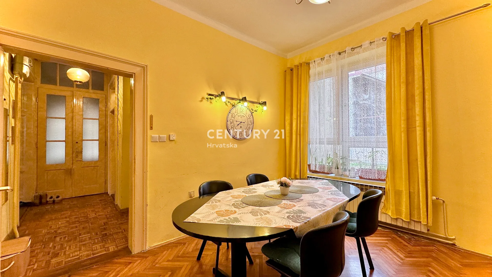 strogi centar - stan od 93m2 - parking u dvorištu - investicija - slika 4