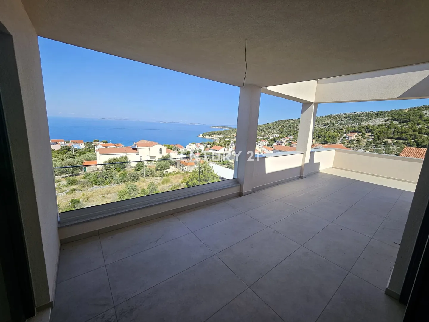 penthouse na trećem katu s pogledom na more- dolac, primošten - slika 24