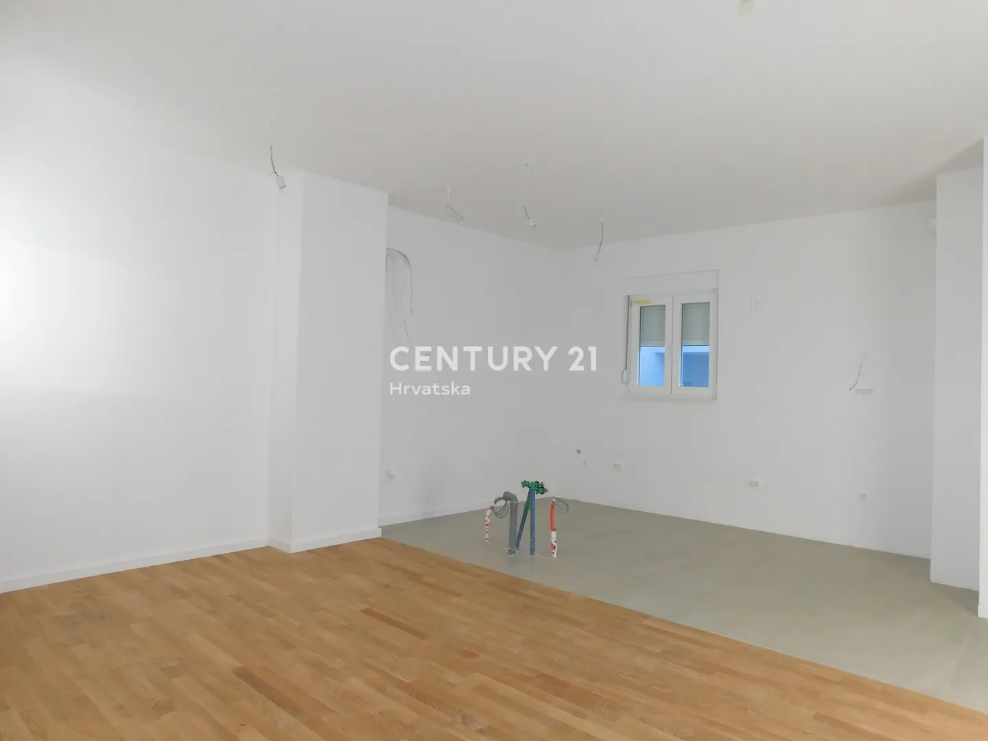 stan s pogledom na more u novogradnji – seget donji, 70,17m2 - slika 1