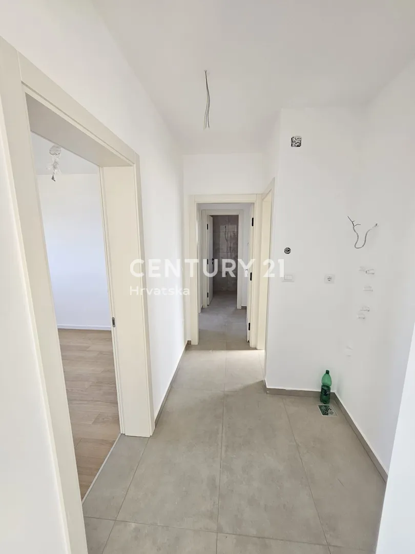 apartman na drugom katu s pogledom na more- dolac, primošten - slika 27