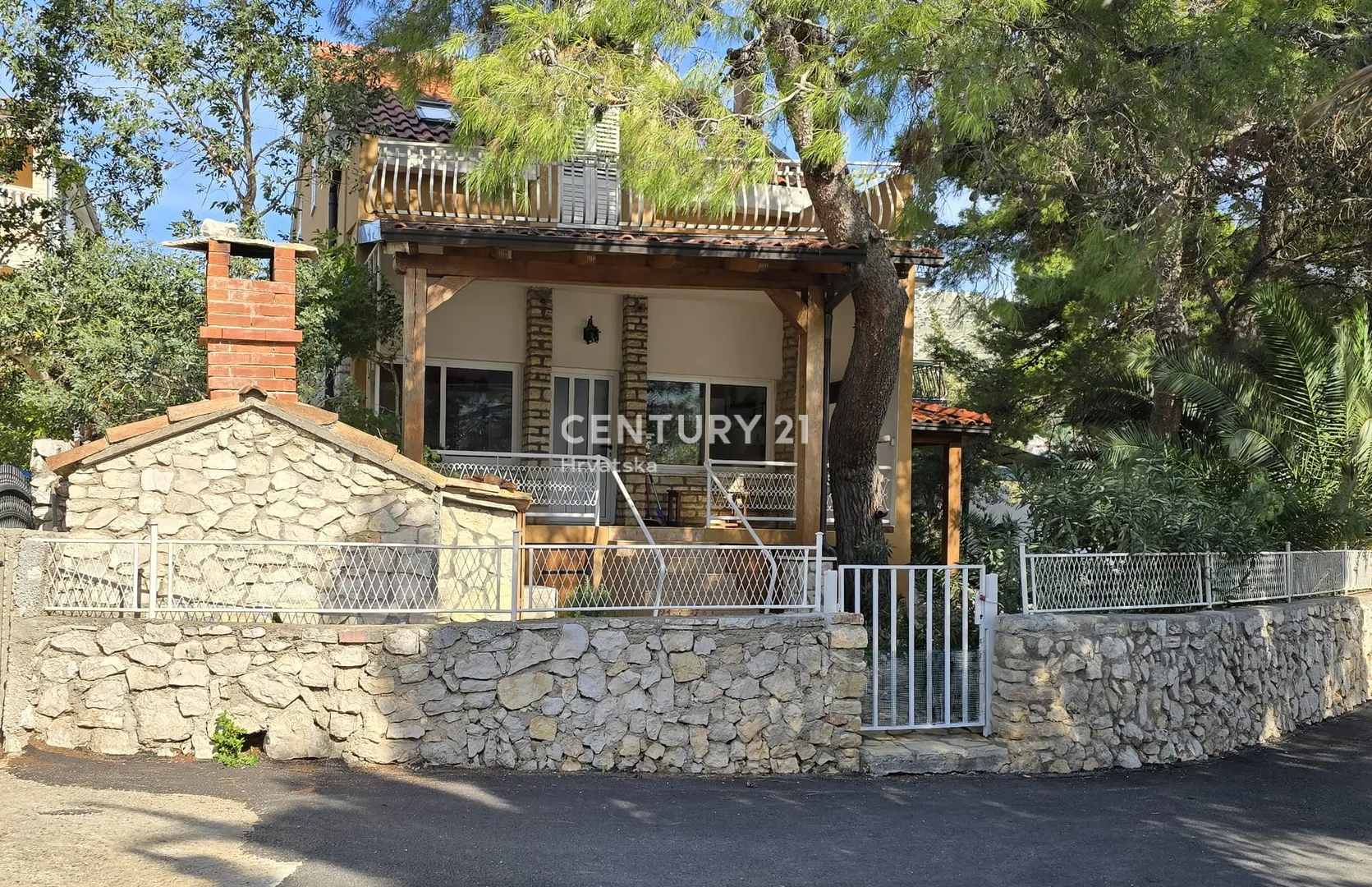 kuća prvi red do mora | 2 apartmana | 400 m² čestica | vez za brod - slika 2