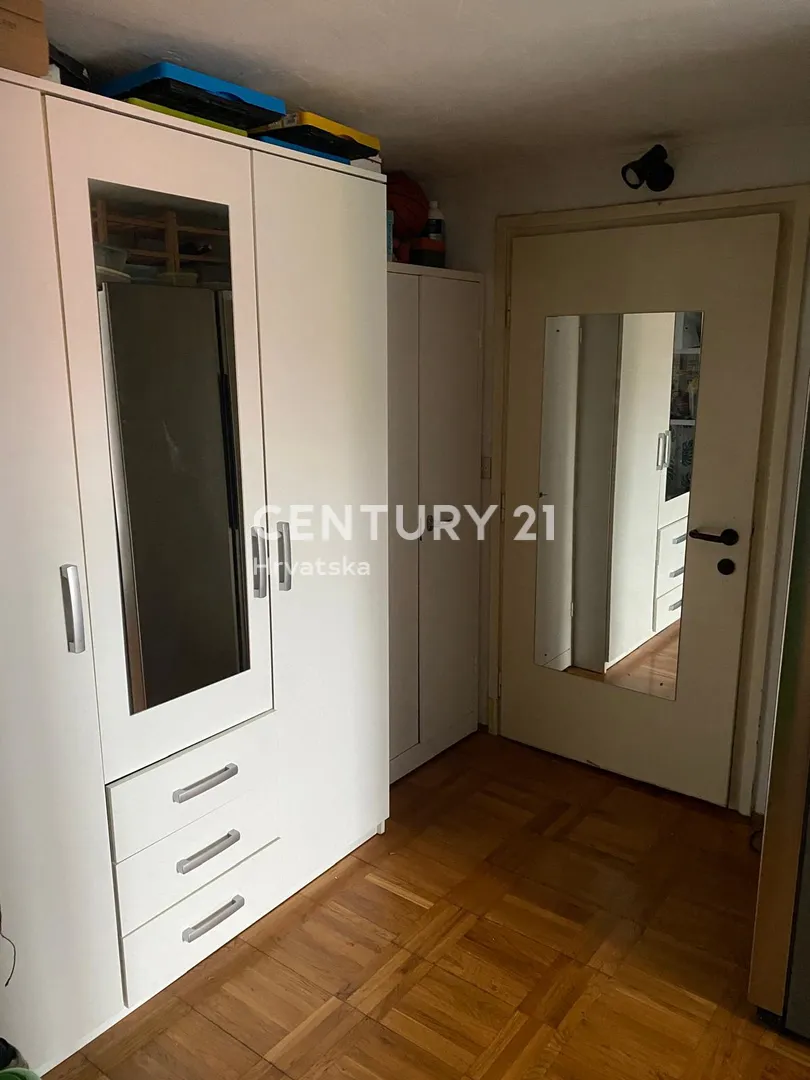 stan 50 m² u baroknoj palači – centar zagreba - slika 9