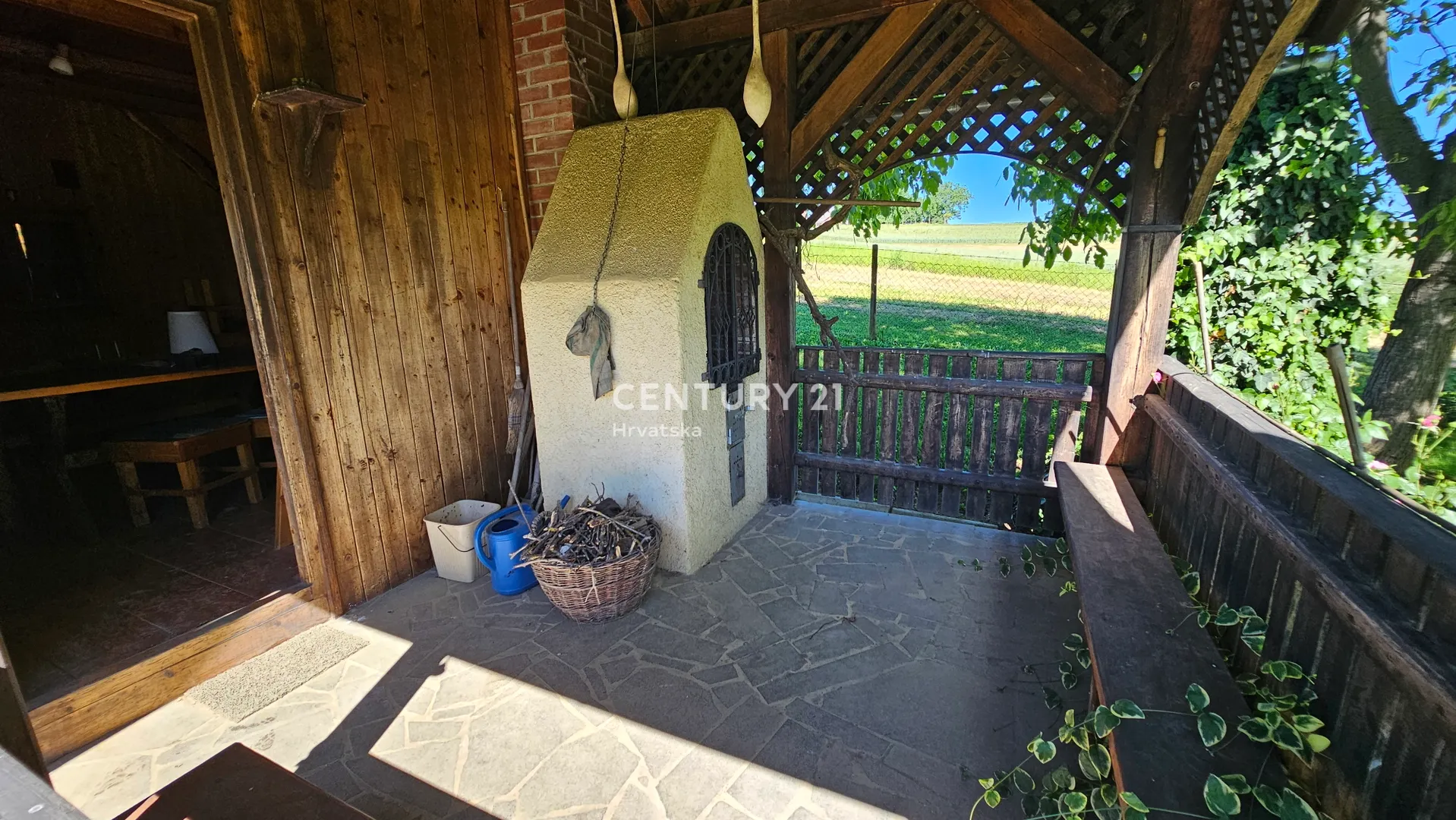 cerje nebojse | vikendica 25 m² + voćnjak | zemljište 6.647 m² | potpuno namješteno - slika 13