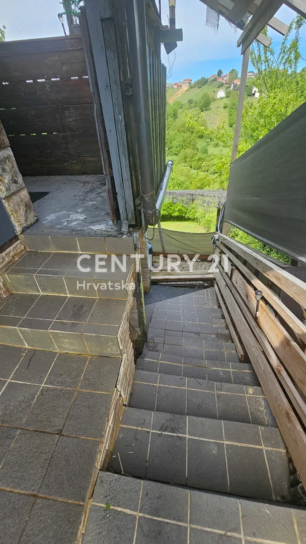 varaždinske toplice – vrtlinovec | vikendica 35 m² + balkon 6 m² + terasa 7,5 m² | zemljište 361 m² | pogled na varaždin breg - slika 9