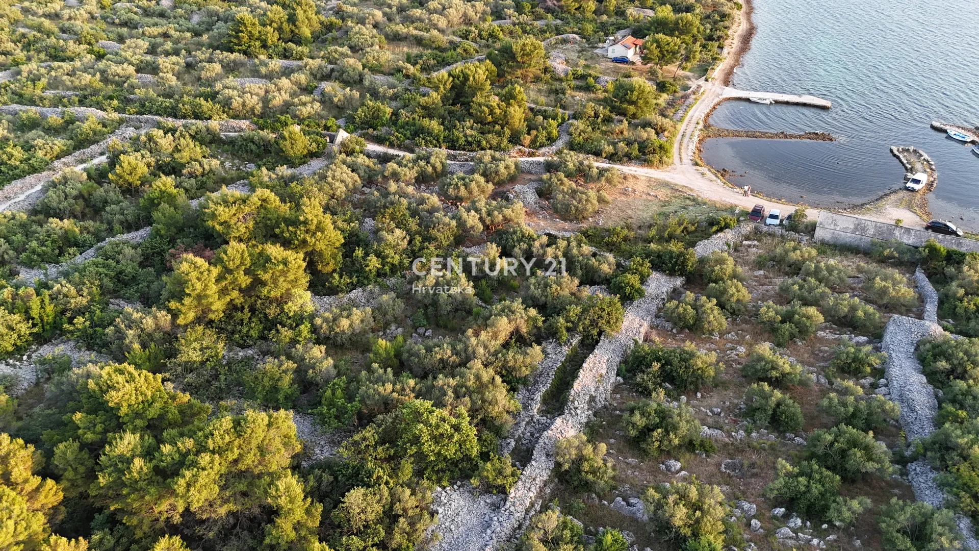 poljoprivredno zemljište – prvi red do mora, modrave (pirovac - drage) - slika 9
