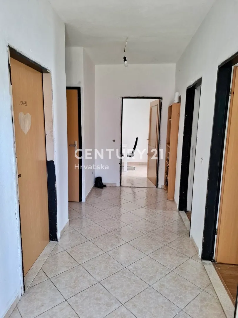 prodaje se kuća u segetu donjem - slika 7