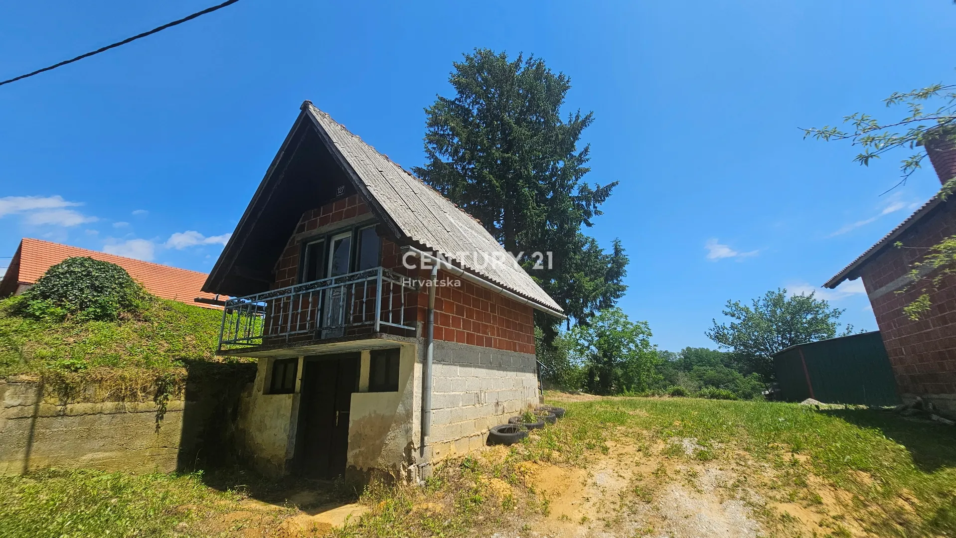 Bedenec, Ivanec | Vikendica 28 m² + podrum + potkrovlje | Zemljište 472 m² | Prekrasan pogled