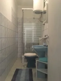 prvi red do mora! kuća s 3 apartmana i 1.806 m² zemljišta na drveniku malom - slika 24