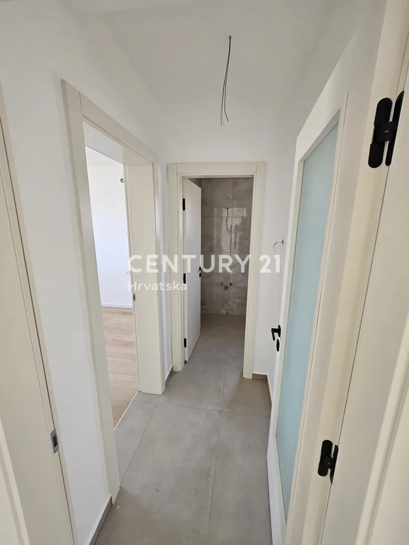apartman na drugom katu s pogledom na more- dolac, primošten - slika 31