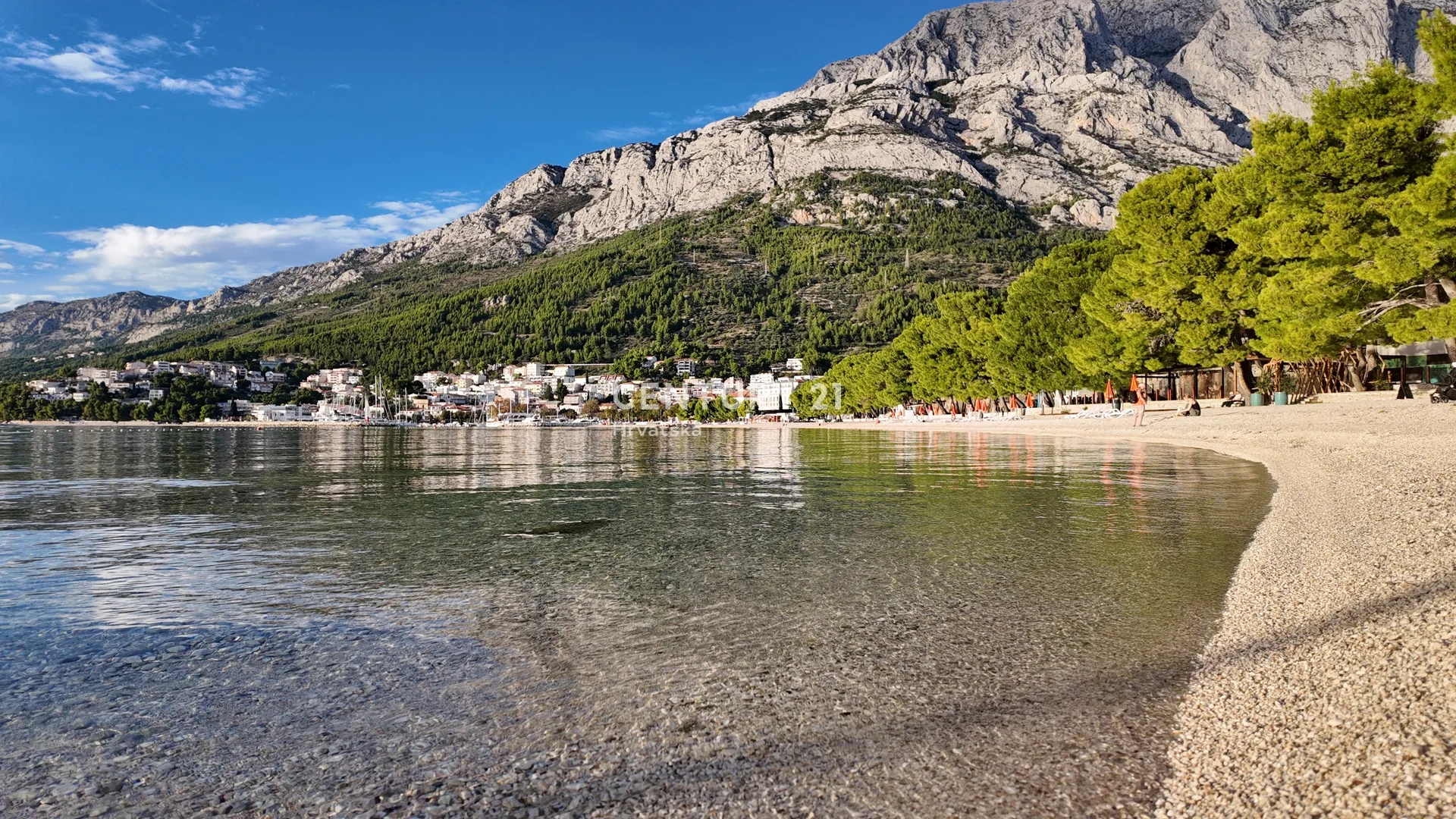 dvoetažni stan s panoramskim pogledom na more i otoke – baška voda - slika 35