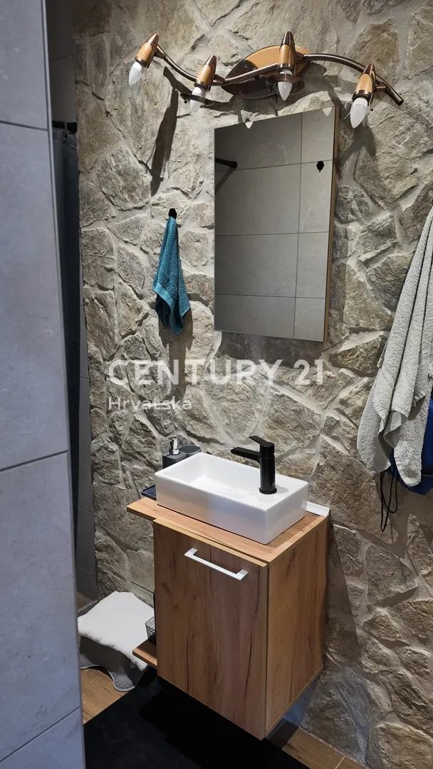 oaza mira i uživanja – prekrasna kuća s jacuzzijem rudopolje - slika 24