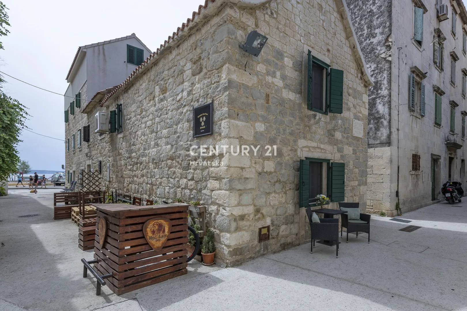 luksuzni, dvoetažni apartman -kaštel stari, 50 m od mora - slika 63