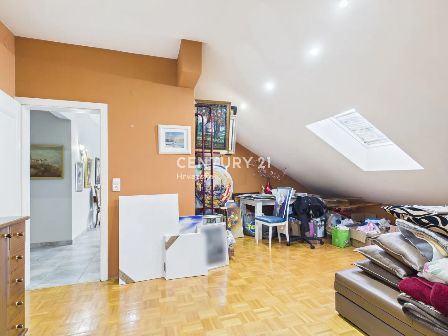 luksuzna obiteljska kuća 315 m² na prostranoj parceli od 3.276 m², novi marof, madžarevo - slika 37