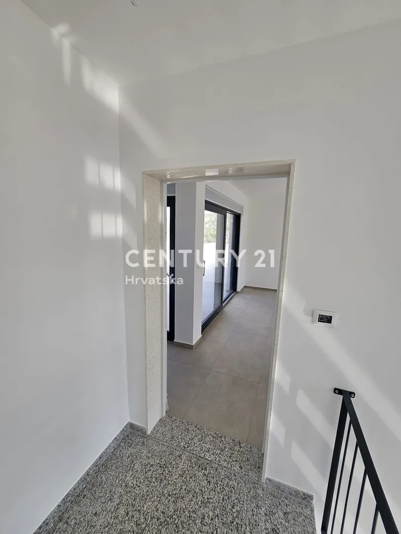 penthouse na trećem katu s pogledom na more- dolac, primošten - slika 17