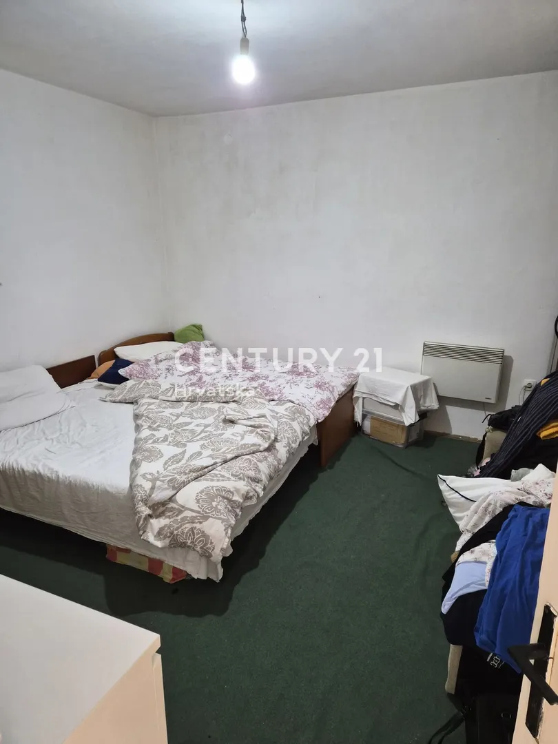 šibenik – donje ražine – etažiran stan u prizemlju s velikom terasom i vrtom - slika 5