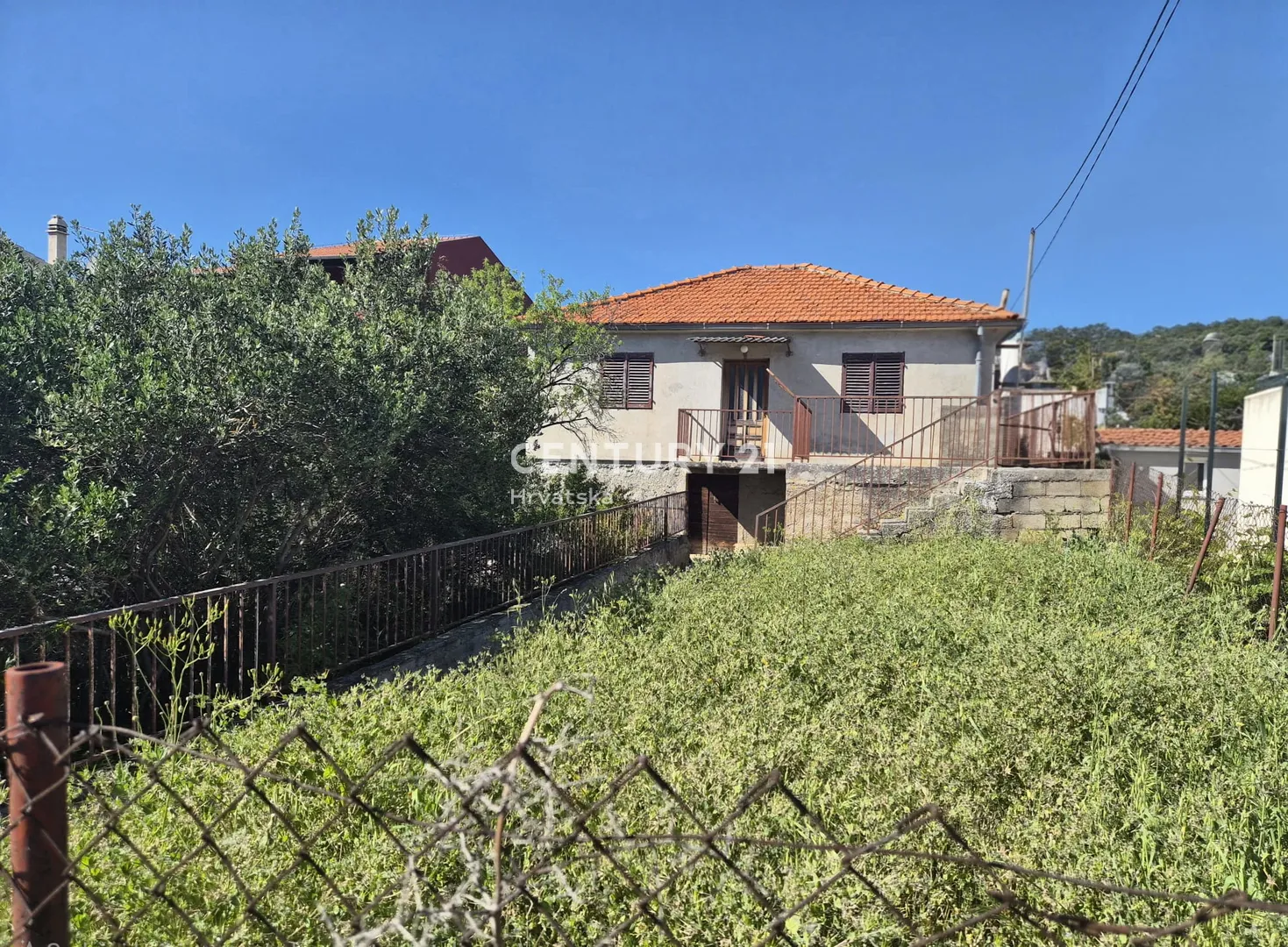 kuća za adaptaciju – vinišće, 200 m od mora, odlična pozicija - slika 3