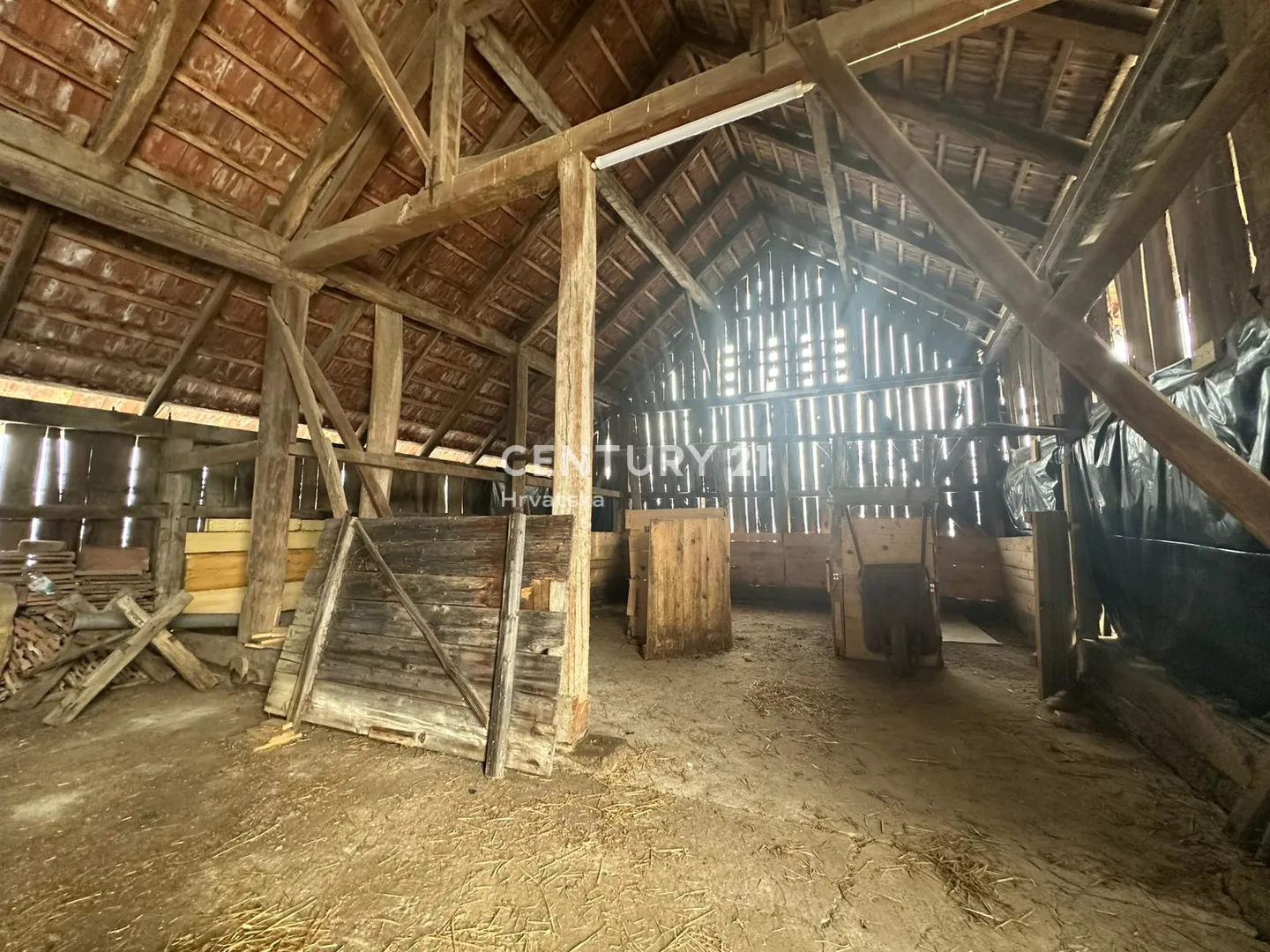 kuća 177m2 na parceli od 5112m2, koprivnica, hlebine - slika 19