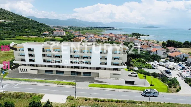 Dvosobni stan na TOP lokaciji- Trogir