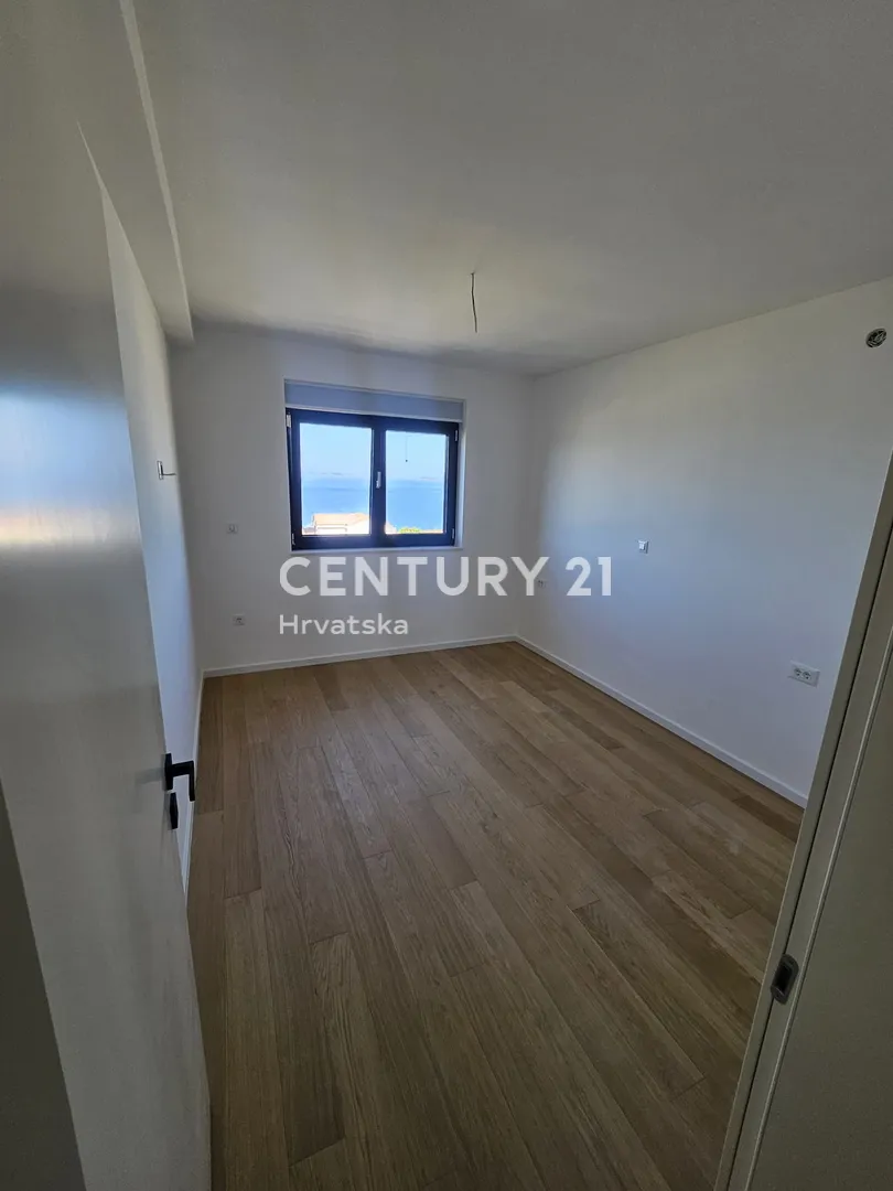 apartman na drugom katu s pogledom na more- dolac, primošten - slika 30
