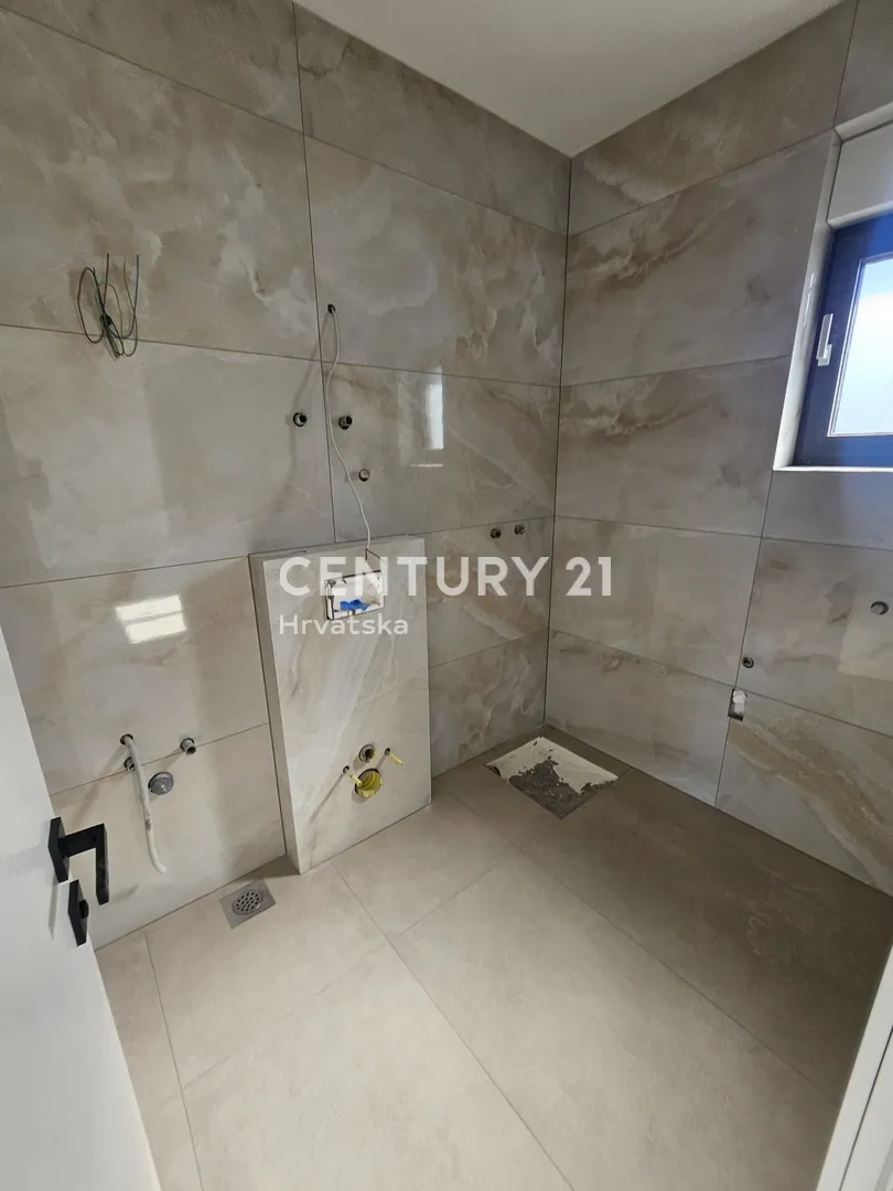penthouse na trećem katu s pogledom na more- dolac, primošten - slika 23