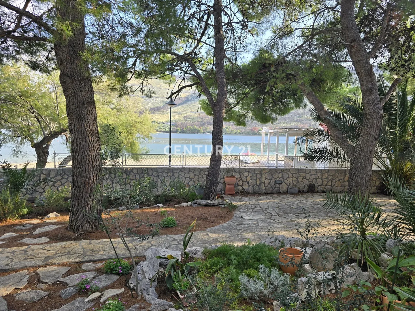 kuća prvi red do mora | 2 apartmana | 400 m² čestica | vez za brod - slika 27