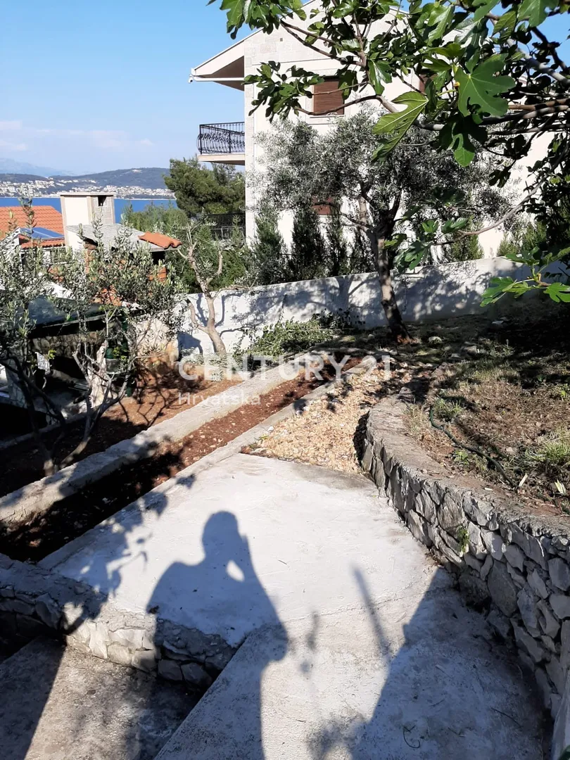 kuća s pogledom na more u okrugu donjem, svega 70 metara od mora - slika 28