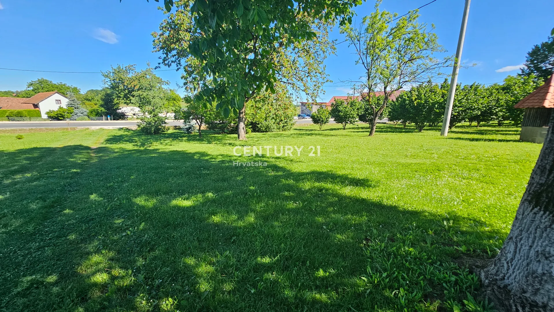 cerje nebojse | obiteljska kuća 95 m² + gospodarske zgrade | okućnica 5.112 m² | voćnjak i vrt | glavna cesta varaždin–ivanec | 55.000 € - slika 3