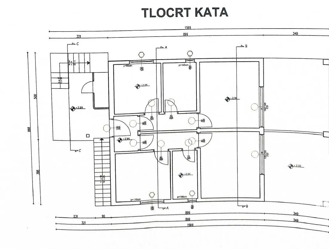 prodaja kuća u centru vodica (5 apartmana) – 278 m² - slika 56