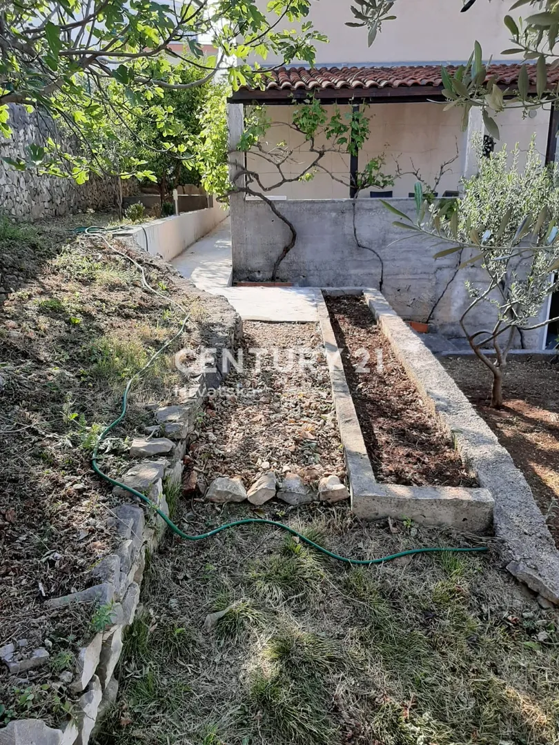 kuća s pogledom na more u okrugu donjem, svega 70 metara od mora - slika 27