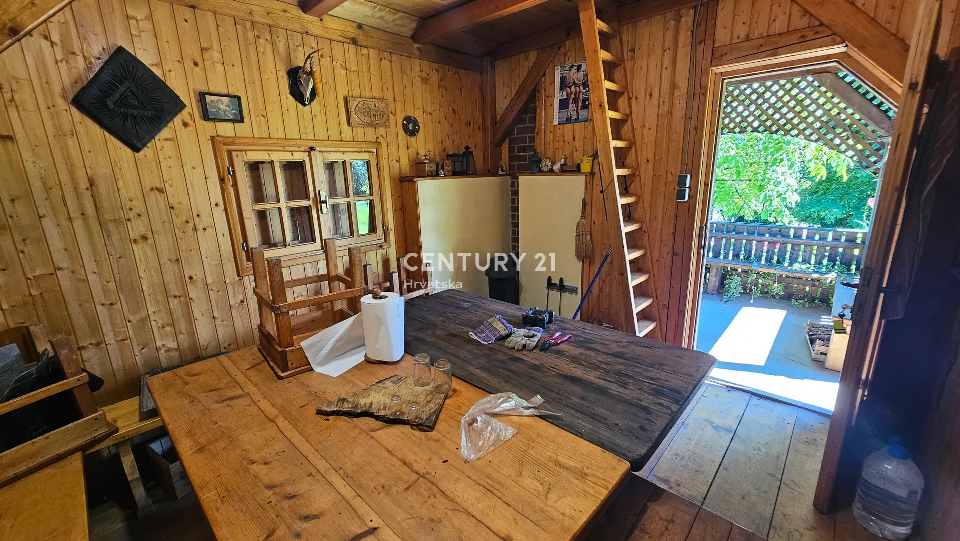 cerje nebojse | vikendica 25 m² + voćnjak | zemljište 6.647 m² | potpuno namješteno - slika 7