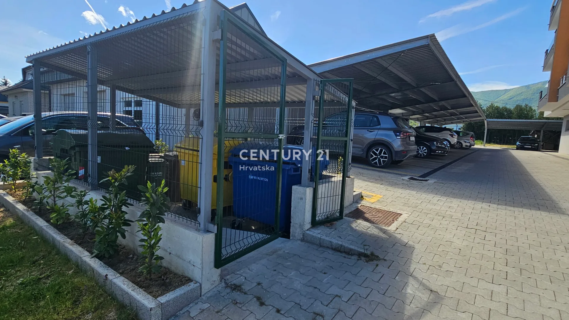 ivanec – centar | trosobni stan 57,26 m² + lođa 5,81 m² + spremište 8,09 m² | 1. kat | novogradnja | ključ u ruke | pogled na ivanščicu - slika 13
