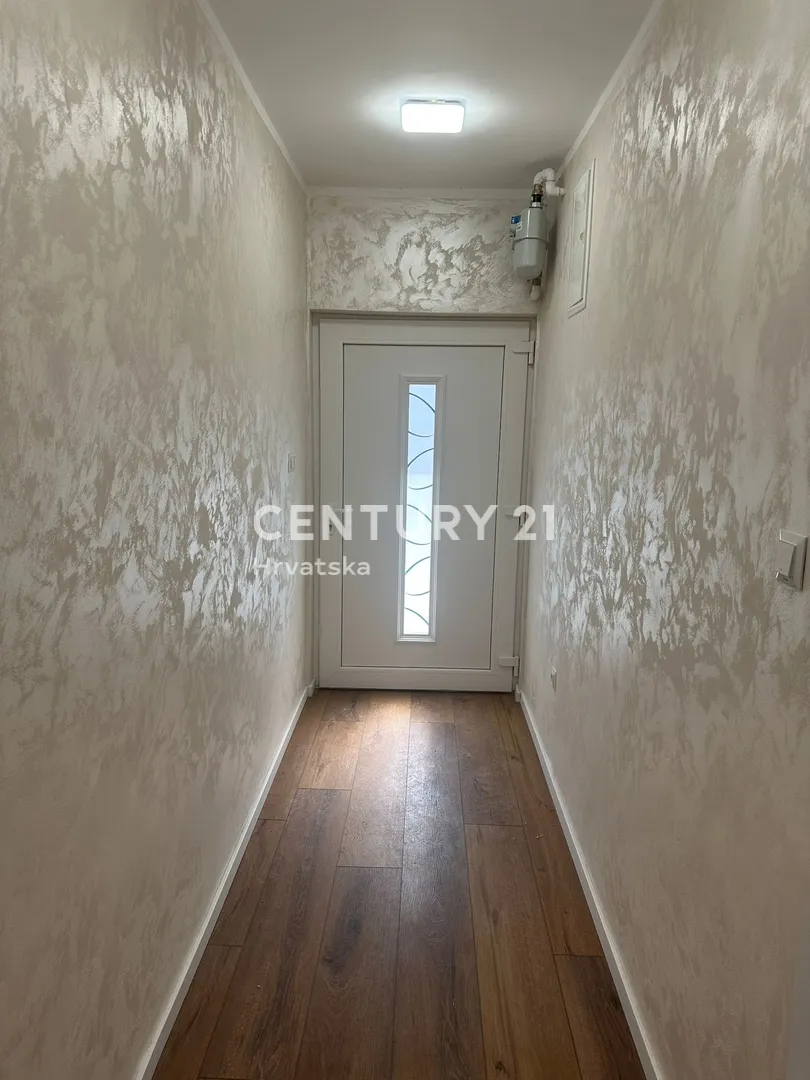 višestambena kuća sa 4 odvojena stana 263 m² , gornja dubrava (trnovčica) - slika 4