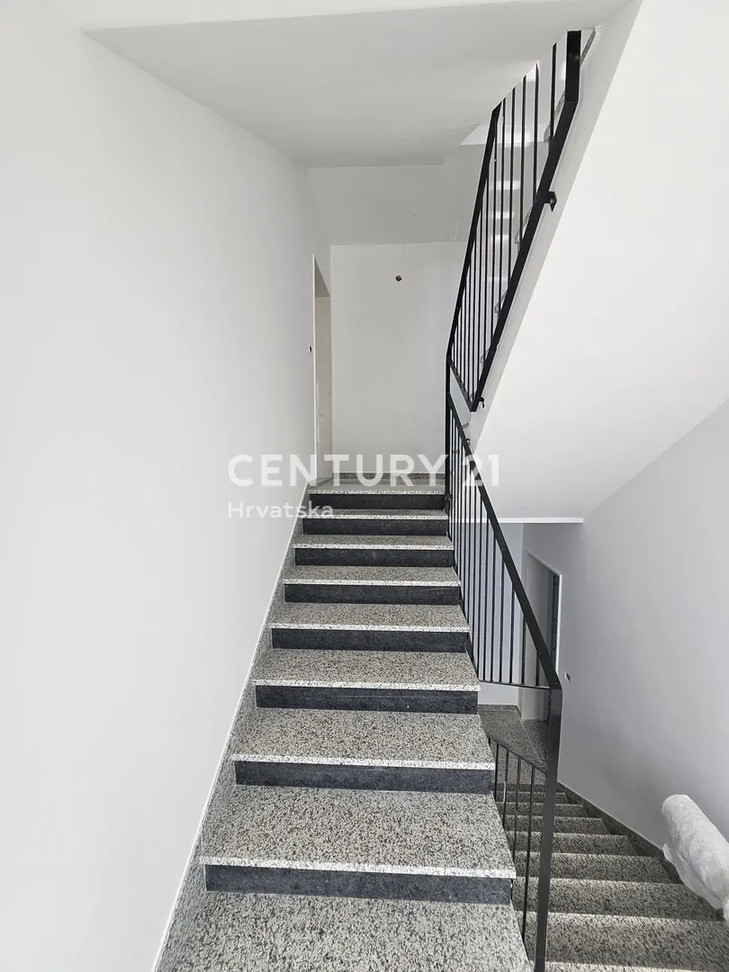 apartman u prizemlju s pogledom na more i vrtom - dolac, primošten - slika 21
