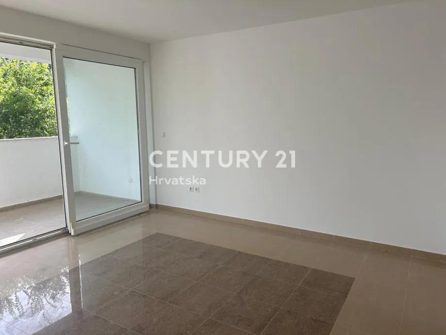 palit (otok rab) – vila palit | trosobni dvoetažni apartman 75,25 m² + velika terasa | 2. kat | 2011. god. | energetski razred b - slika 17