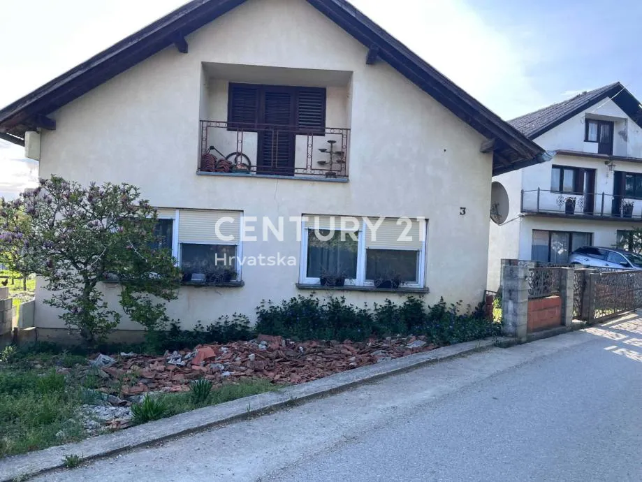 Črešnjevo | Obiteljska kuća 85 m² + podrum 30 m² + garaža za 2 auta | Zemljište 601 m² | 10 minuta od Varaždina | Kompletno namještena - Črešnjevo, Beretinec