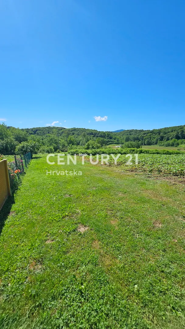 cerje nebojse | vikendica 25 m² + voćnjak | zemljište 6.647 m² | potpuno namješteno - slika 17