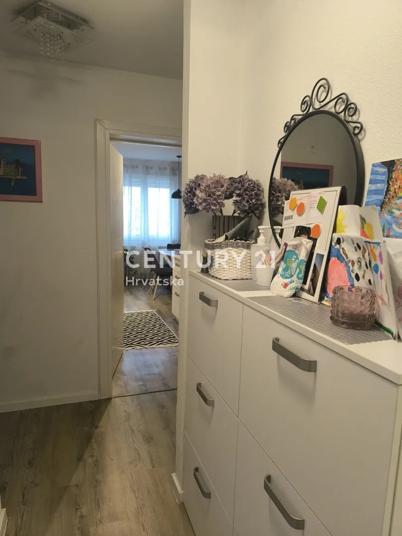 kompletno namješten stan 80,59 m2 bili brig -zadar - slika 29