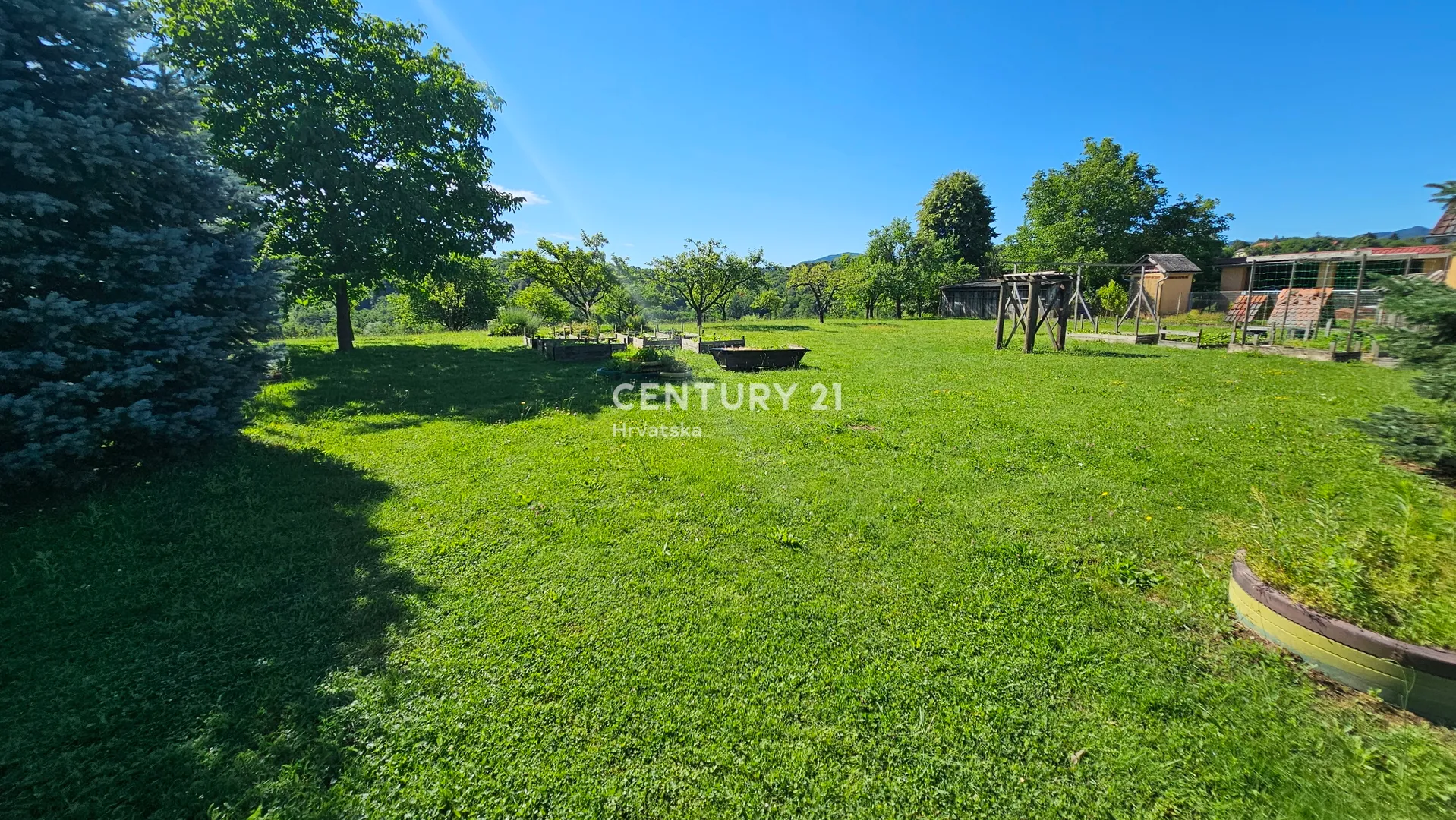 cerje nebojse | obiteljska kuća 95 m² + gospodarske zgrade | okućnica 5.112 m² | voćnjak i vrt | glavna cesta varaždin–ivanec | 55.000 € - slika 18