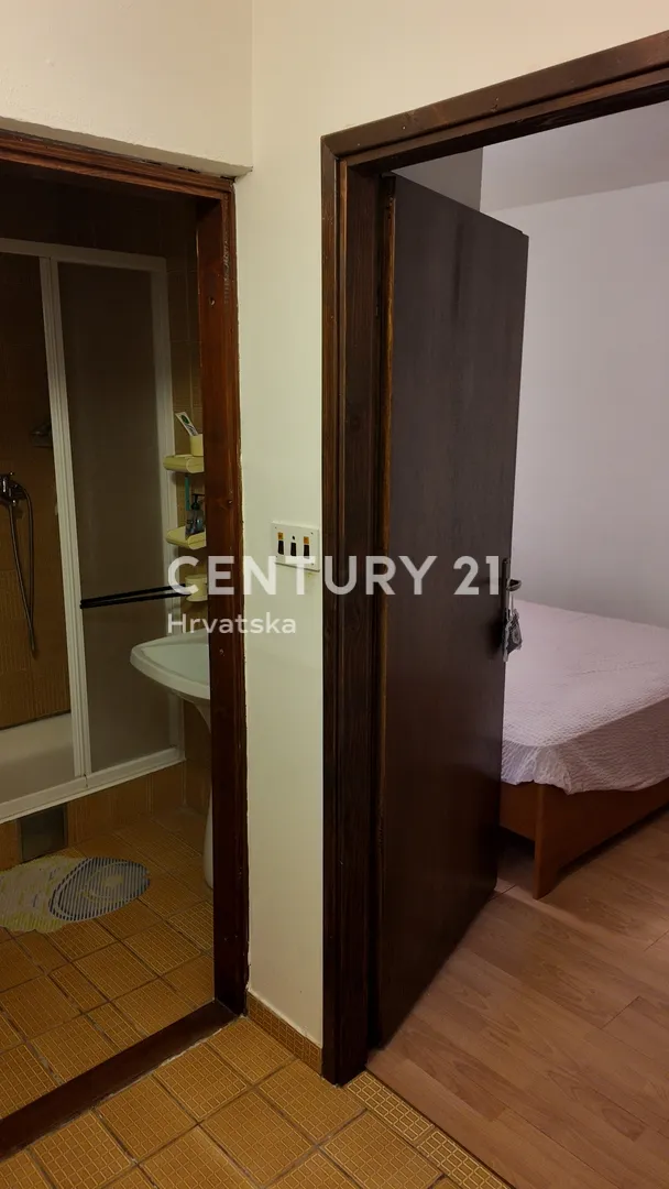 samostojeća kuća s pogledom na more – okrug gornji, 400 m² - slika 7