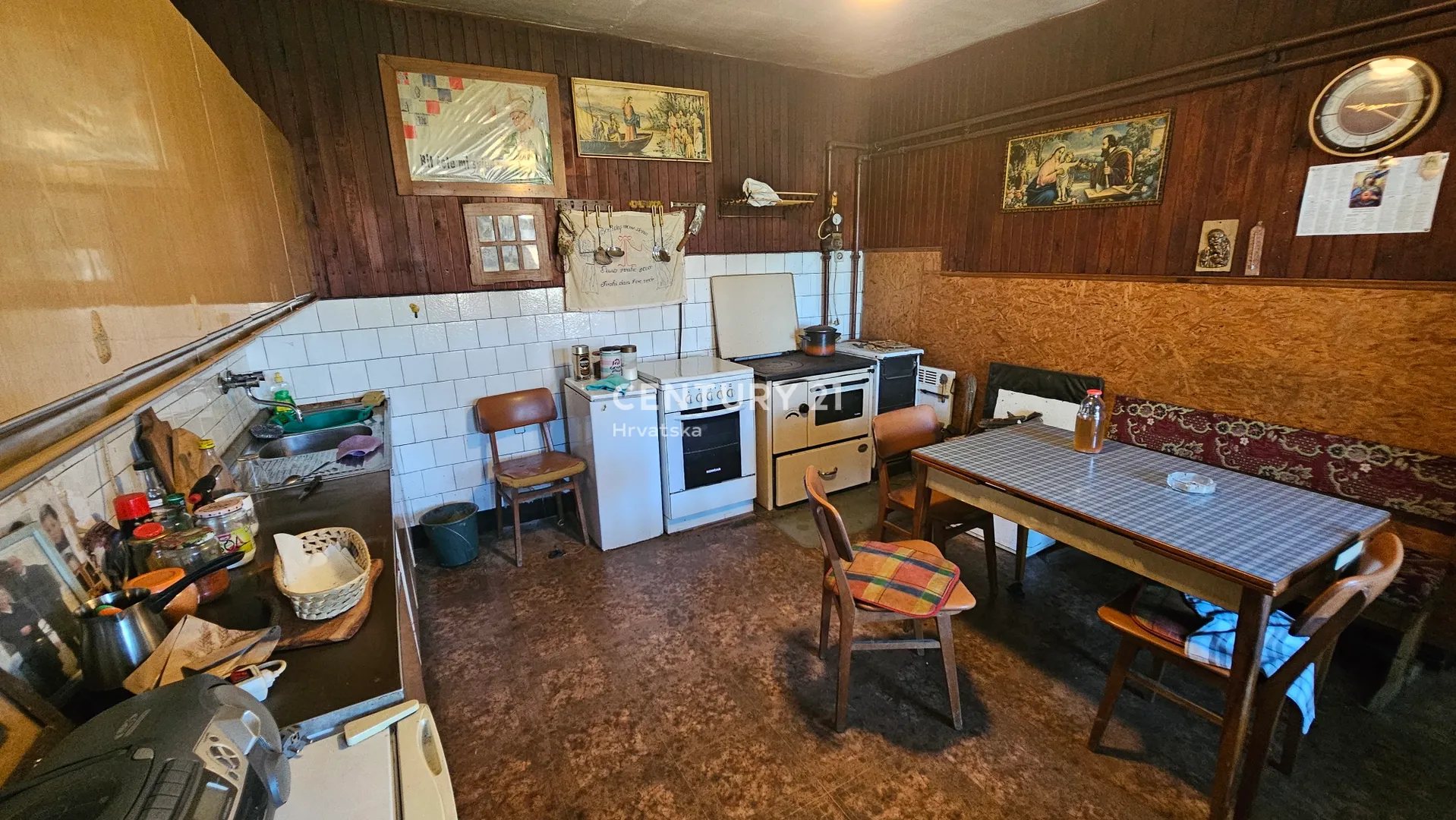 cerje nebojse | obiteljska kuća 95 m² + gospodarske zgrade | okućnica 5.112 m² | voćnjak i vrt | glavna cesta varaždin–ivanec | 55.000 € - slika 9