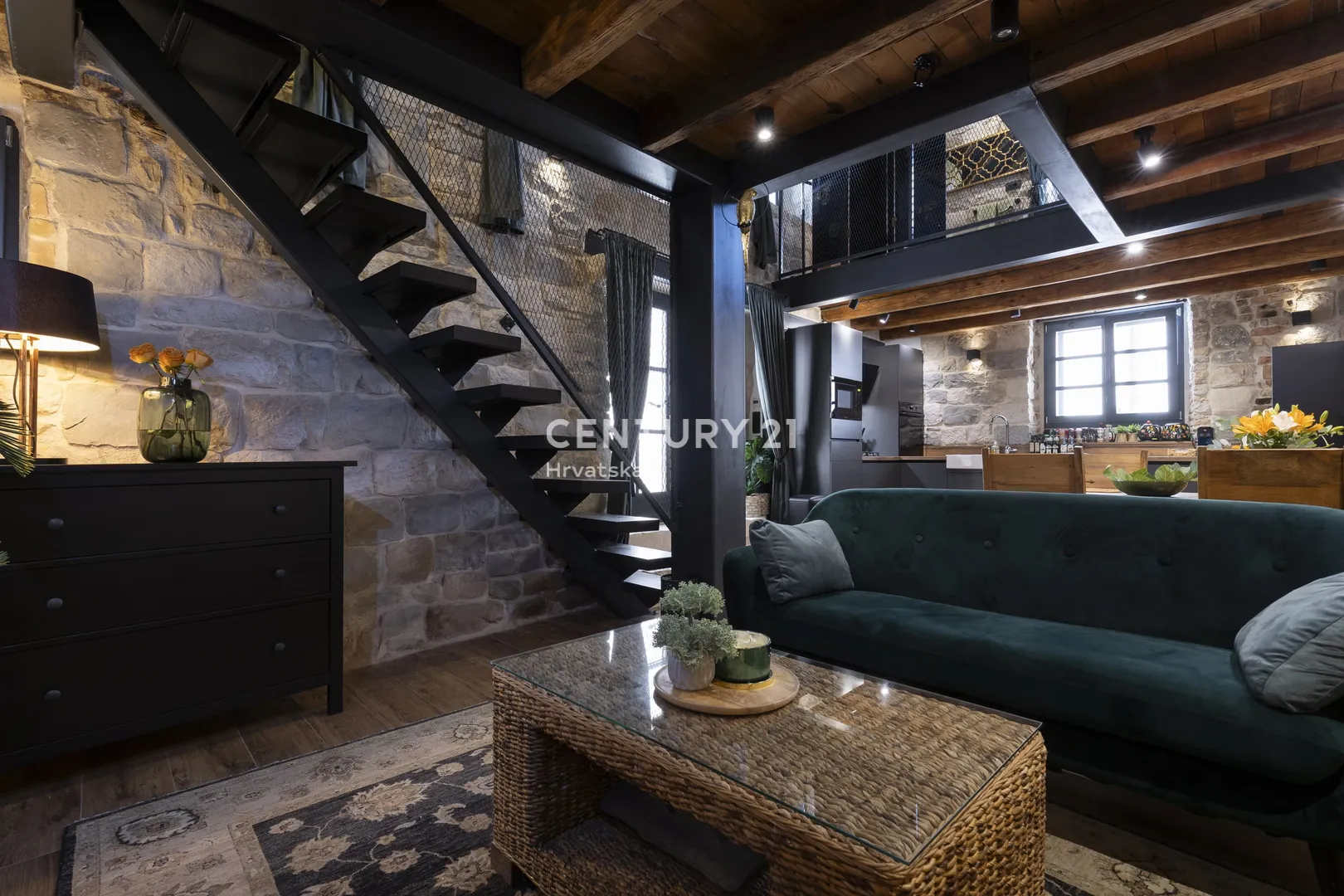 luksuzni, dvoetažni apartman -kaštel stari, 50 m od mora - slika 45